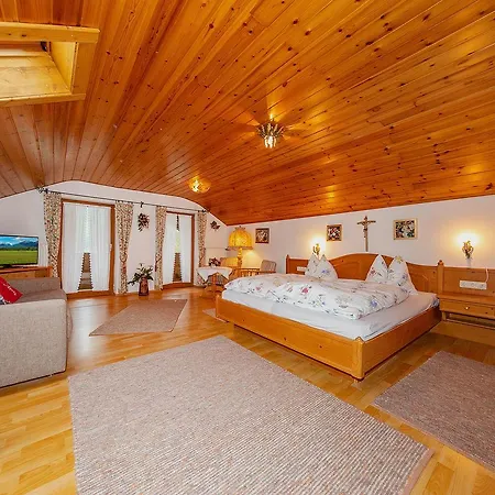 Groebl-alm Haus Zur Schoenen Aussicht *
