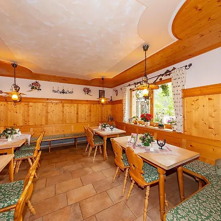 Groebl-alm Haus Zur Schoenen Aussicht Appartamento *